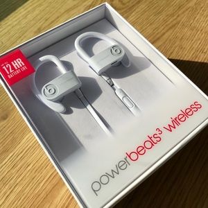 Powerbeats3 Wireless Earphones - White